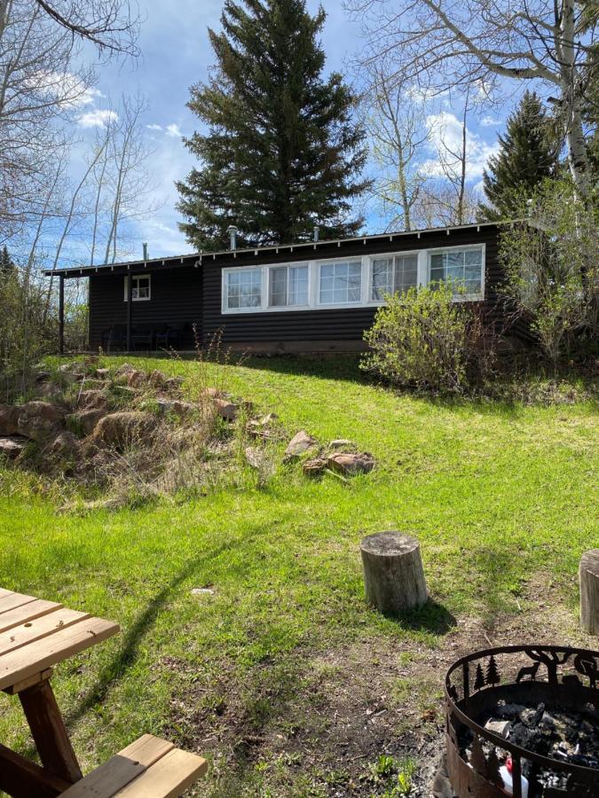 Rolling R Guest Ranch Guest House Meeker Exterior photo