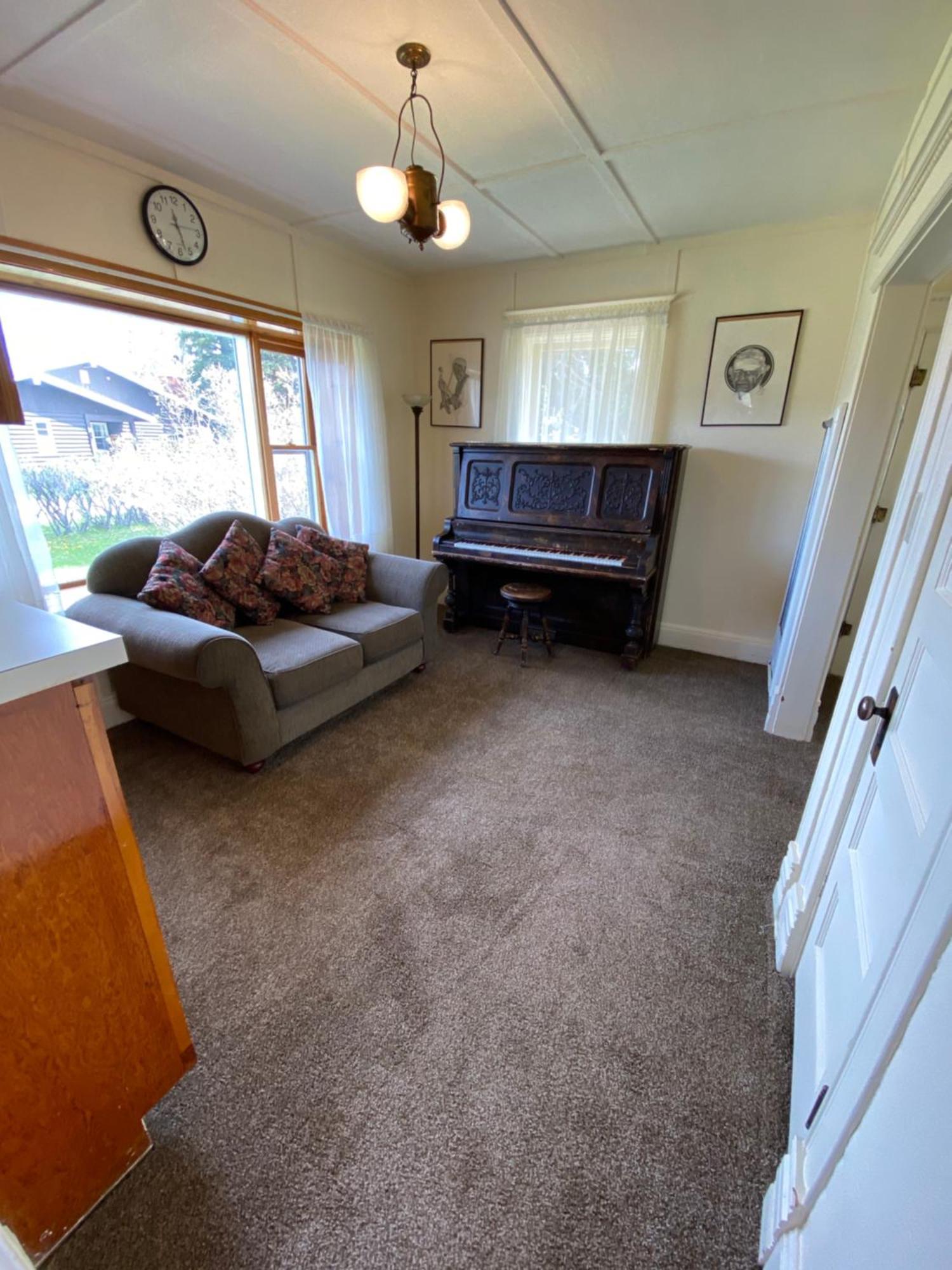 Rolling R Guest Ranch Guest House Meeker Room photo